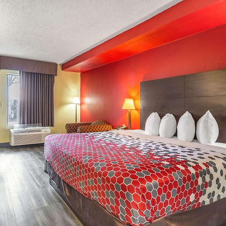 Econo Lodge & Suites Clarksville Exteriör bild