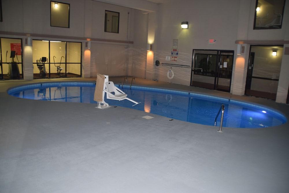 Econo Lodge & Suites Clarksville Exteriör bild