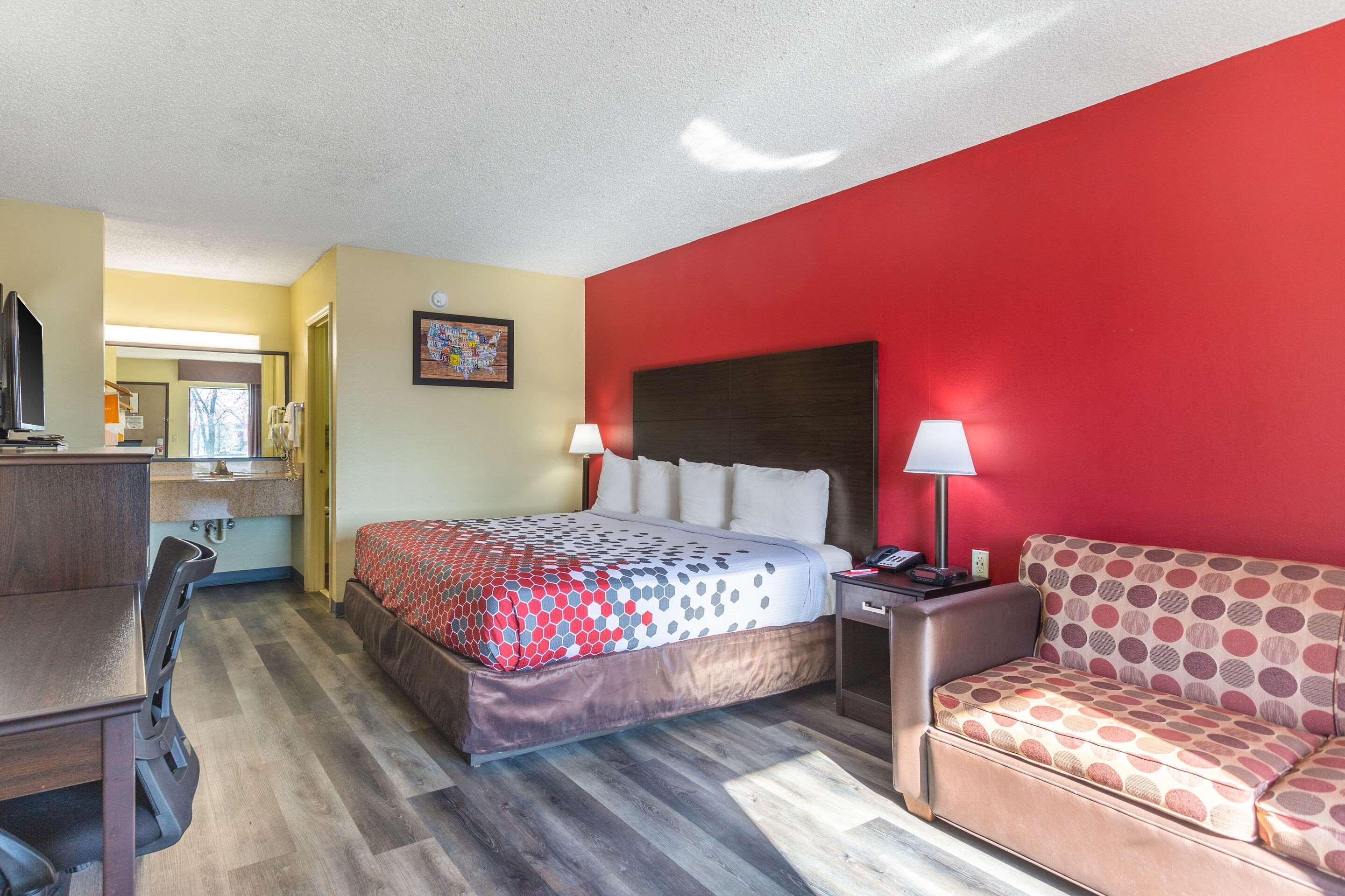Econo Lodge & Suites Clarksville Exteriör bild