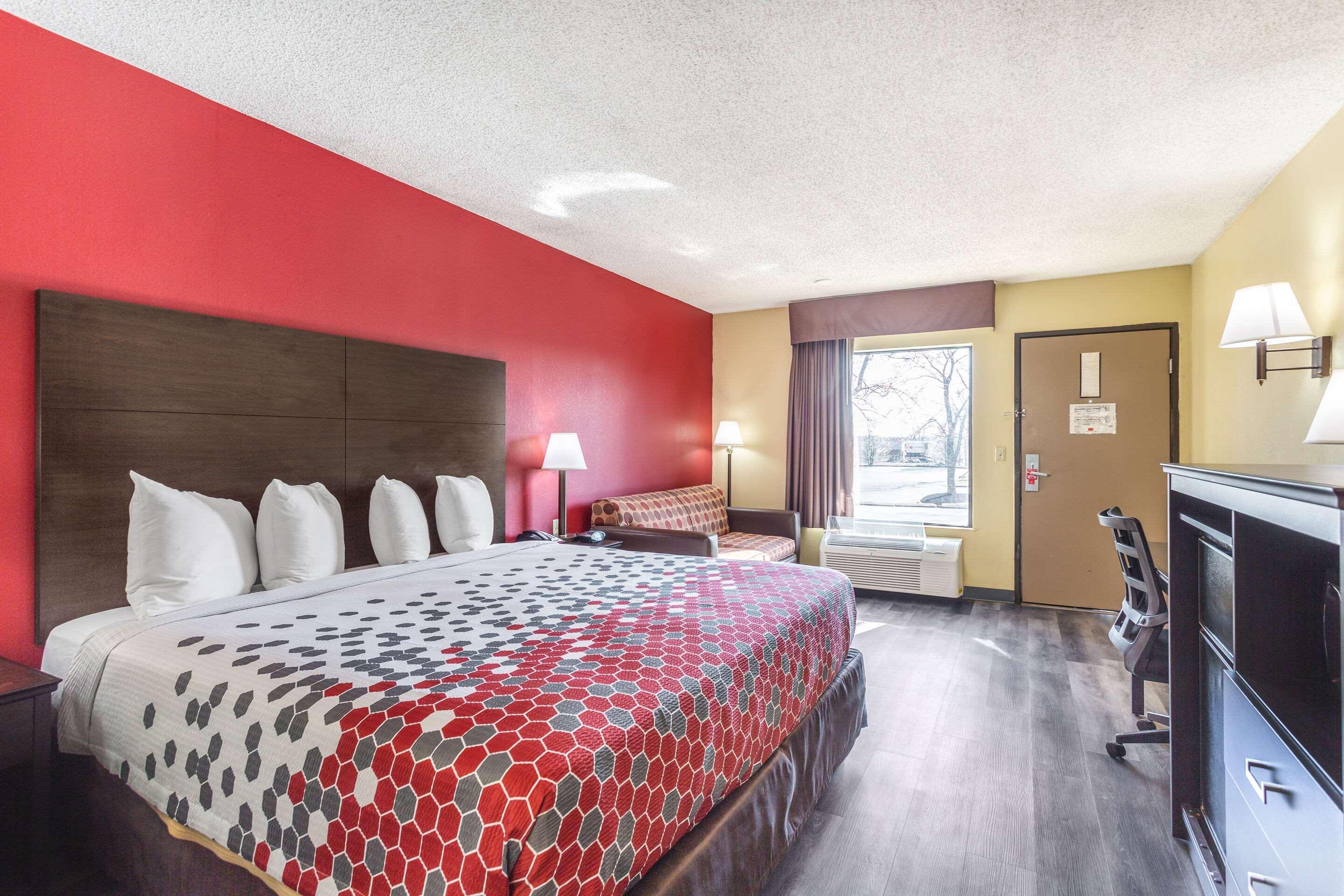 Econo Lodge & Suites Clarksville Exteriör bild