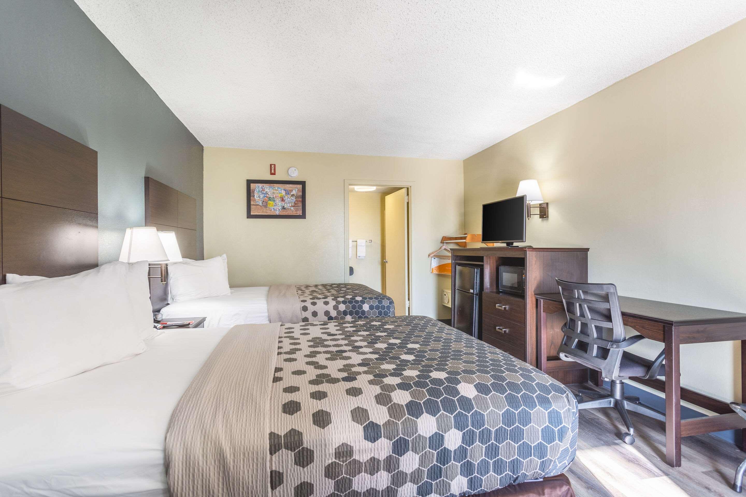 Econo Lodge & Suites Clarksville Exteriör bild